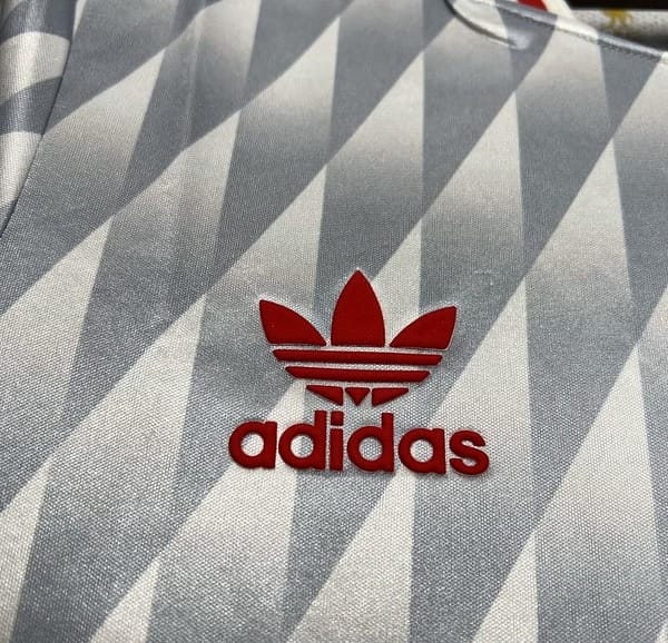 24/25 Liverpool x Beatles Grey Special Jersey - Image 5