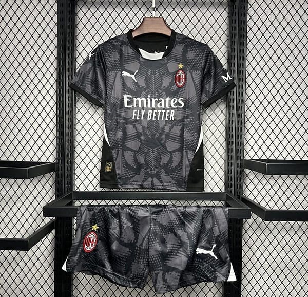 24/25 Kids AC Milan Black Goalkeeper Jersey - Image 3