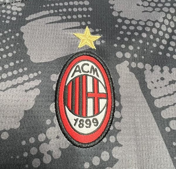 24/25 Kids AC Milan Black Goalkeeper Jersey - Image 7