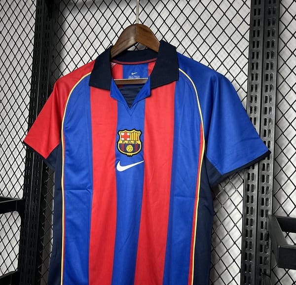 Retro 04/05 Barcelona Home Jersey - Image 3