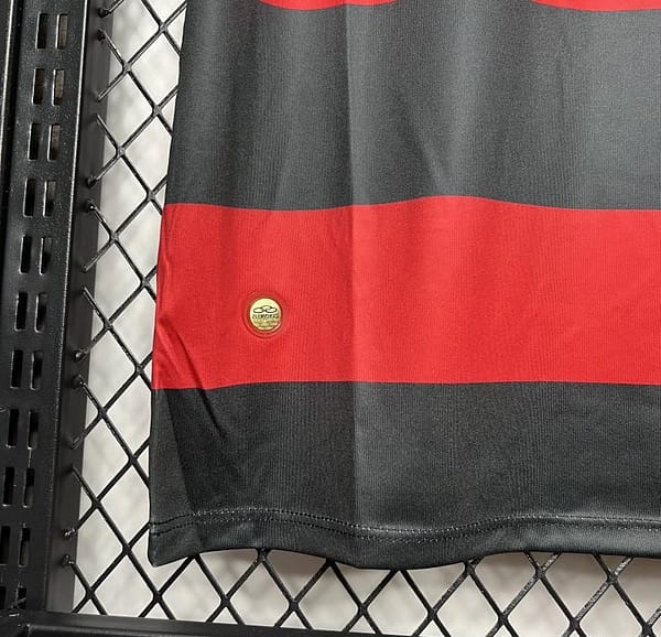 Retro 09/10 Flamengo Home Jersey - Image 3