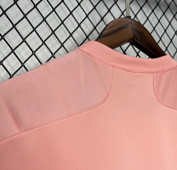 Retro 21/22 Flamengo Pink October Rosa Jersey - Image 8