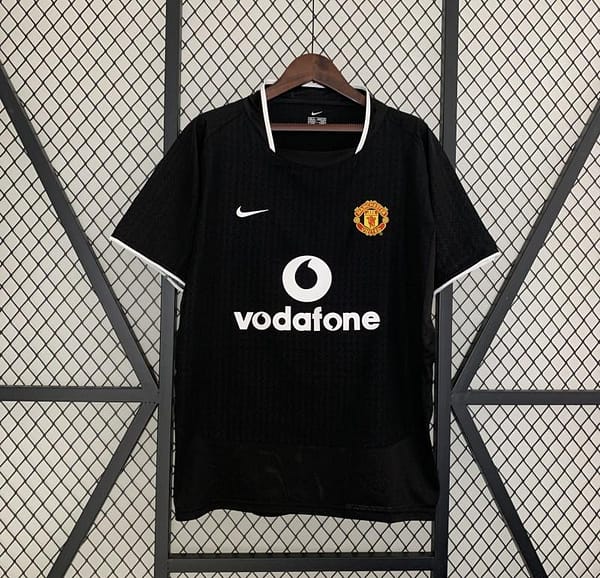 Retro 03/04 Manchester United Away Jersey - Image 2