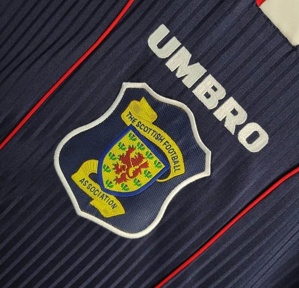 Retro 1996/98 Scotland Away Jersey - Image 8