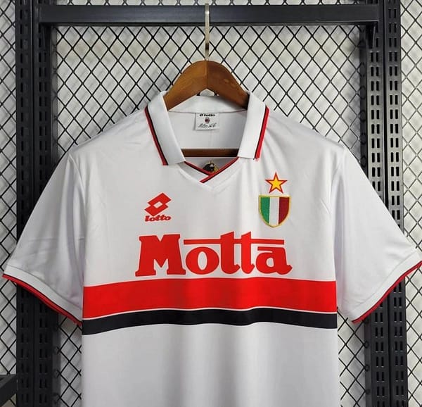Retro 92/94 AC Milan Away Jersey - Image 7