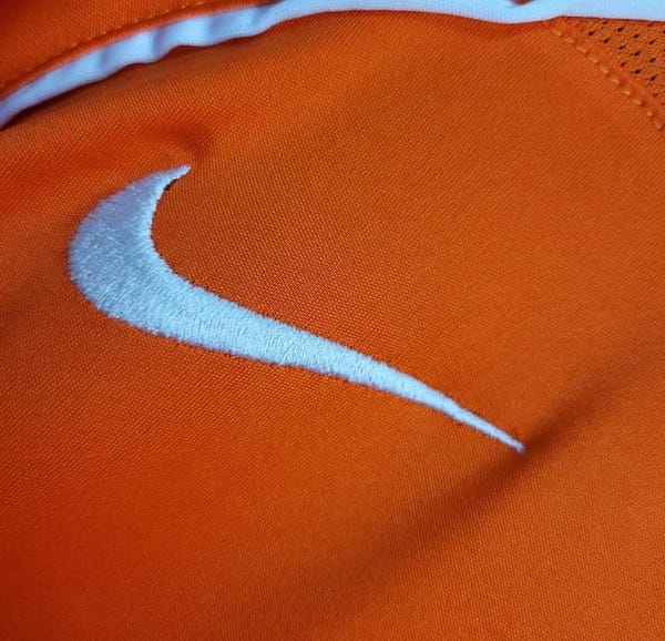 Retro 2004 Netherlands Home Jersey - Image 4