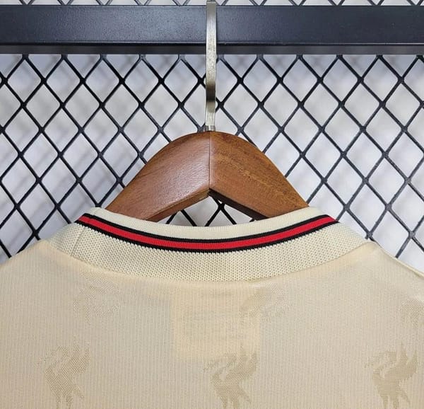 Retro 1996/96 Liverpool Away Jersey - Image 7