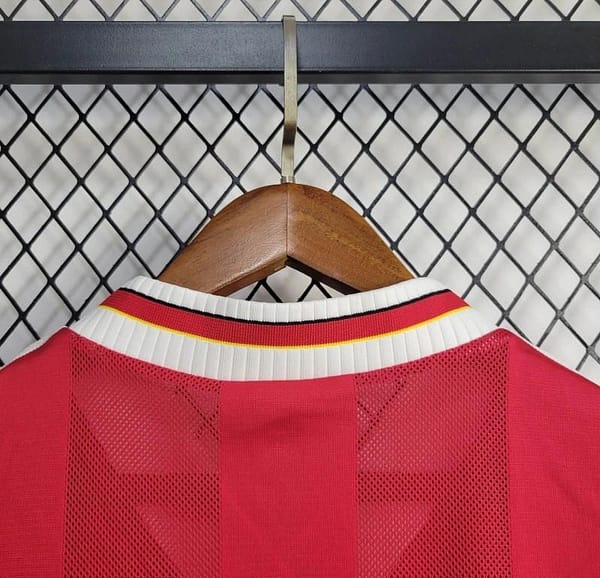 Retro 1995/96 Liverpool Home Jersey - Image 5