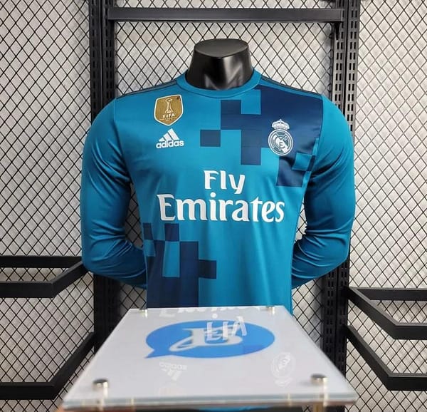 Retro 17/18 Real Madrid Third Long Sleeve Jersey - Image 7
