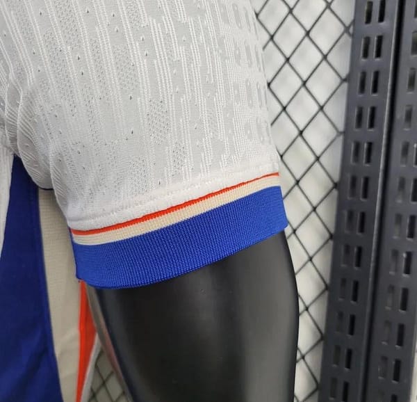 24/25 Women Santa Cruz Away Jersey - Image 3