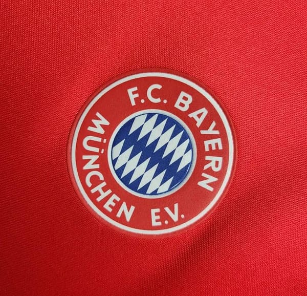 Retro 1993/95 Bayern Munich Home Jersey - Image 8