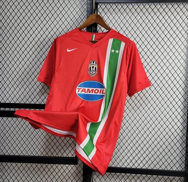 Retro 05/06 Juventus Away Red Jersey - Image 2