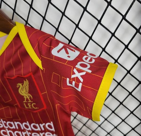 24/25 Baby Liverpool Home Jersey - Image 3