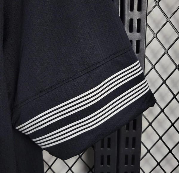 Retro 12/13 Juventus Black Away Jersey - Image 5