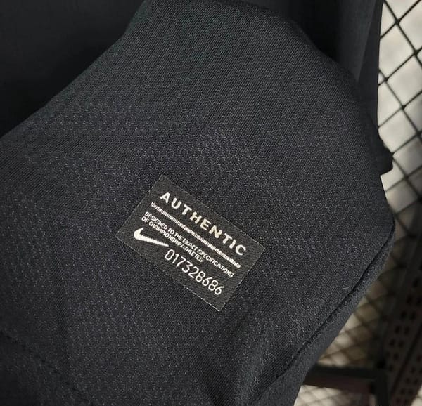 Retro 12/13 Juventus Black Away Jersey - Image 10