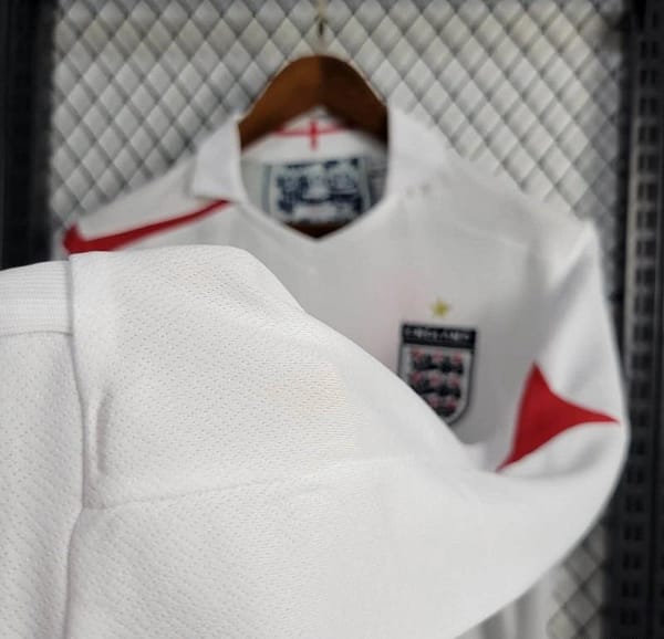 Retro 2006 England Home Long Sleeve Jersey - Image 4