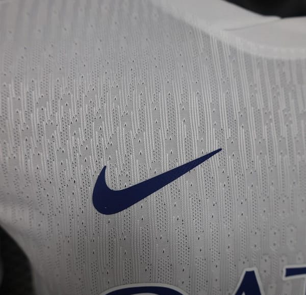 Player Version 24/25 PSG Away White Jersey - Image 9