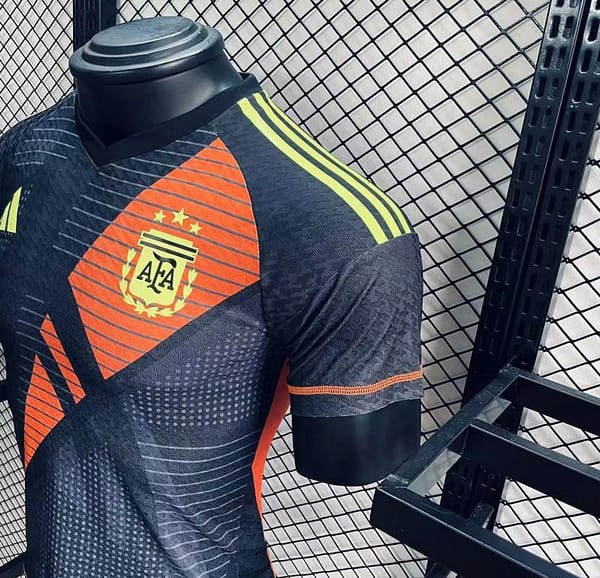 Player Version 2024 Argentina Black Goalkeeper Jersey - Image 5