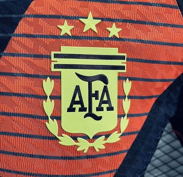 Player Version 2024 Argentina Black Goalkeeper Jersey - Image 7