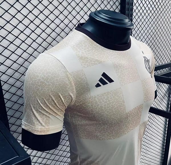 Player Version 24/25 Flamengo Pre-Match White Training Jersey - Image 5