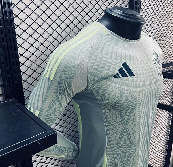 Player Version 2024 Mexico Long Sleeve Copa America Away Jersey - Image 5