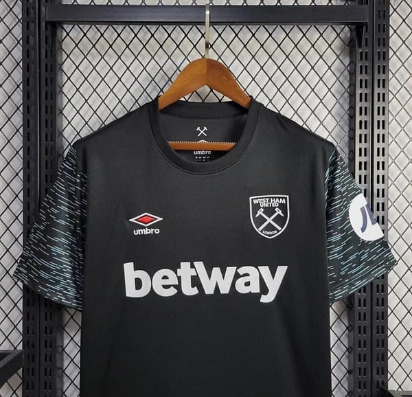 24/25 West Ham United Third Black Jersey - Image 2
