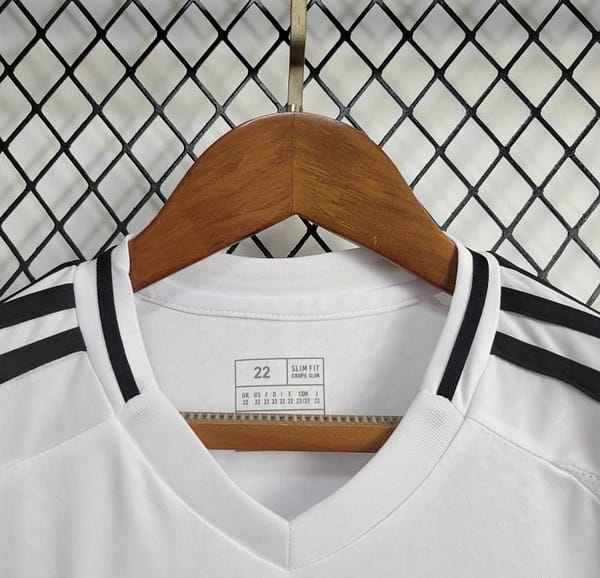 24/25 Kids Real Madrid Home Jersey - Image 6