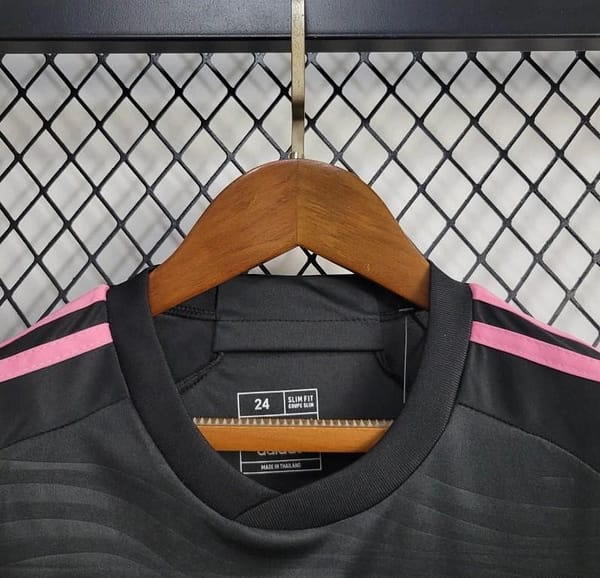 24/25 Kids Inter Miami Away Black Jersey With New Sponsor - Image 2