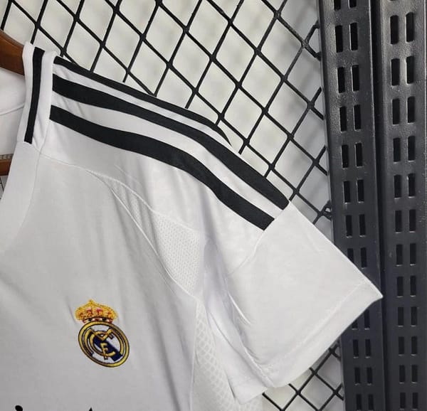 24/25 Women Real Madrid Home Jersey - Image 9