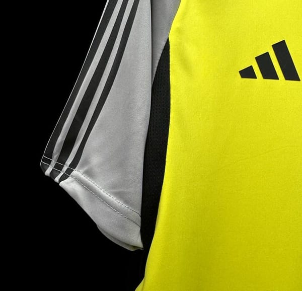 24/25 Flamengo Training Yellow Jersey - Image 3