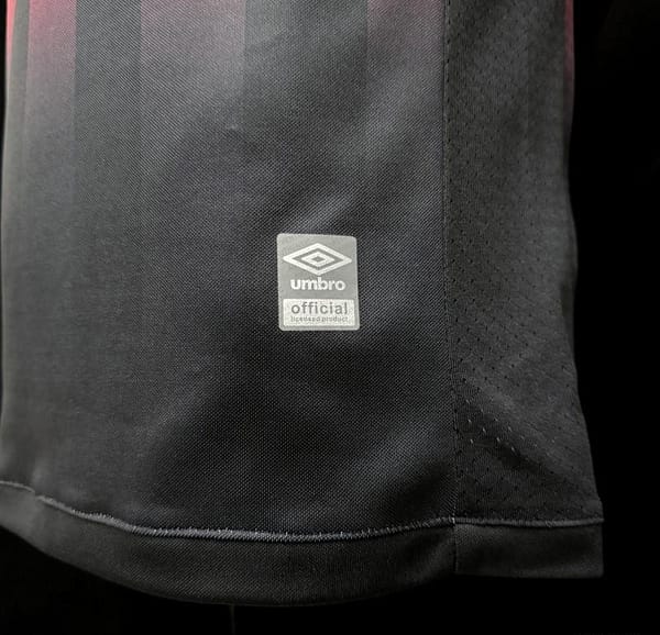 Retro 17/18 Athletico Paranaense Home Jersey - Image 4
