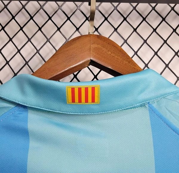 Retro 07/08 Barcelona Away Jersey - Image 3