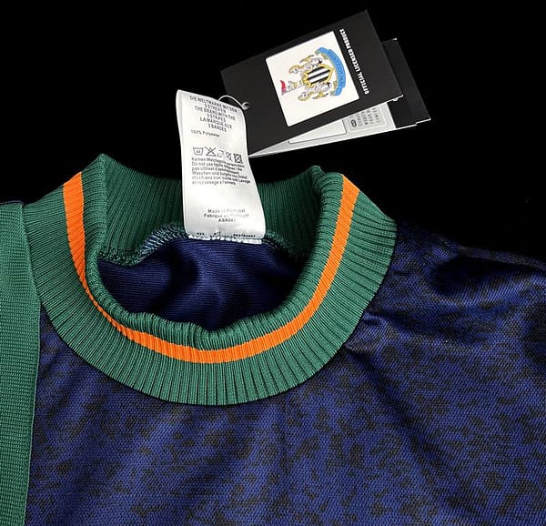 Retro 97/98 Newcastle United Away Jersey - Image 3