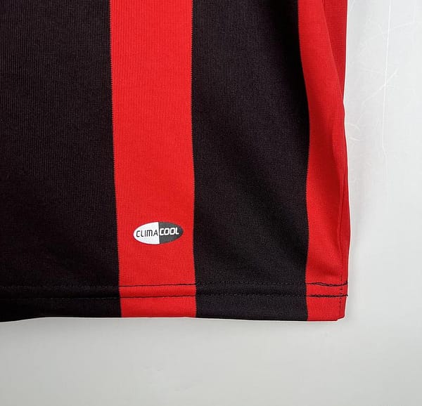 Retro 08/09 AC Milan Home Jersey - Image 3