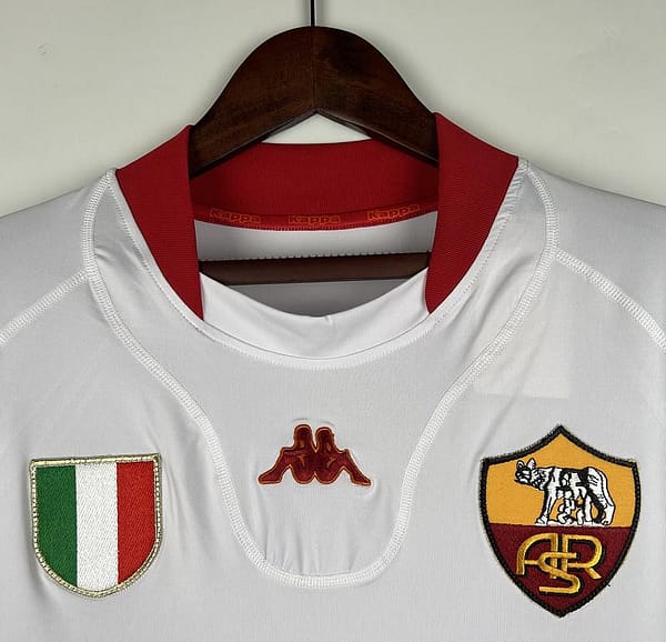 Retro 01/02 Roma Away Jersey - Image 8