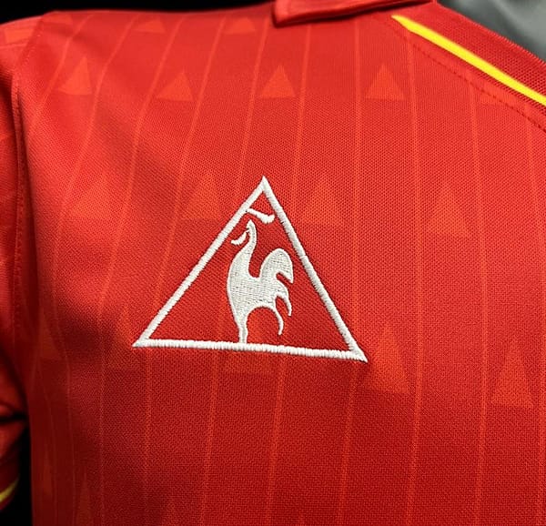 Retro 1988-91 Spain Home  Jersey - Image 5