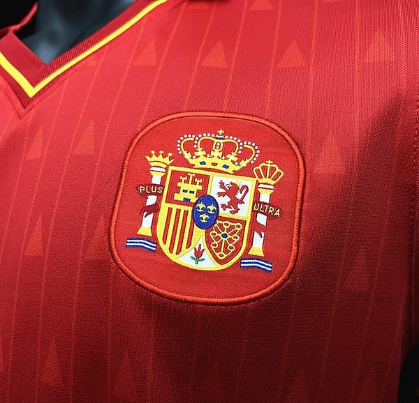 Retro 1988-91 Spain Home  Jersey - Image 6