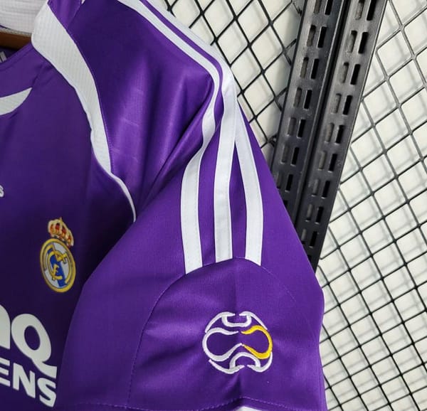 Retro 06/07 Real Madrid Third Purple Jersey - Image 8