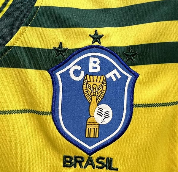 Retro Brazil 1984 Home Jersey - Image 9