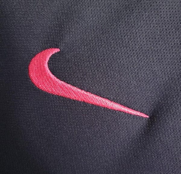 Retro 16-17 Barcelona Away Purple Jersey - Image 3