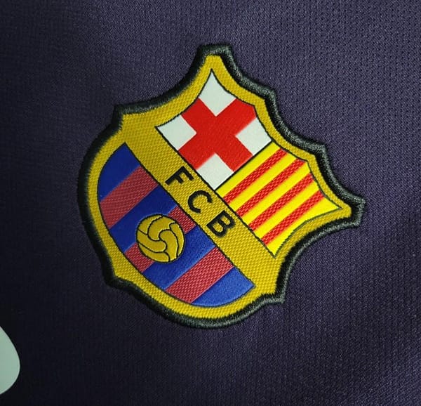 Retro 16-17 Barcelona Away Purple Jersey - Image 4