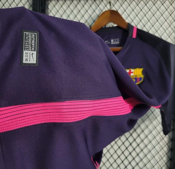 Retro 16-17 Barcelona Away Purple Jersey - Image 7