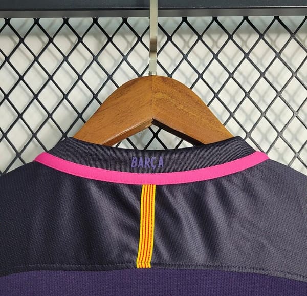 Retro 16-17 Barcelona Away Purple Jersey - Image 9