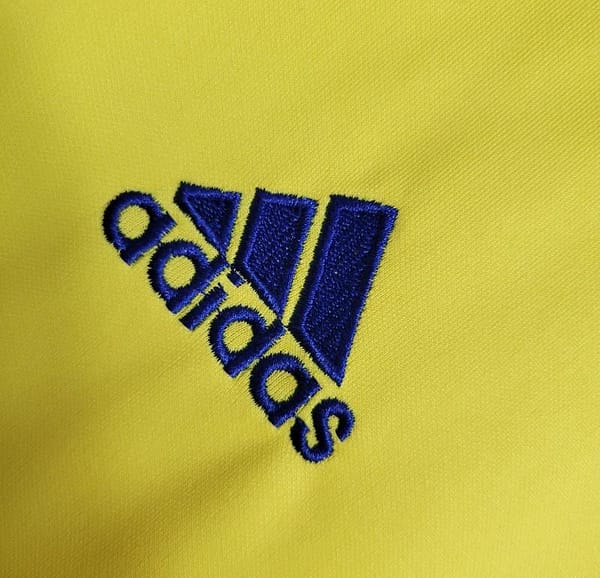 Retro 17-18 Flamengo Third Yellow Jersey - Image 4