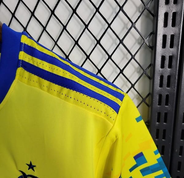 Retro 17-18 Flamengo Third Yellow Jersey - Image 5