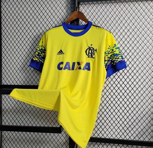 Retro 17-18 Flamengo Third Yellow Jersey - Image 11