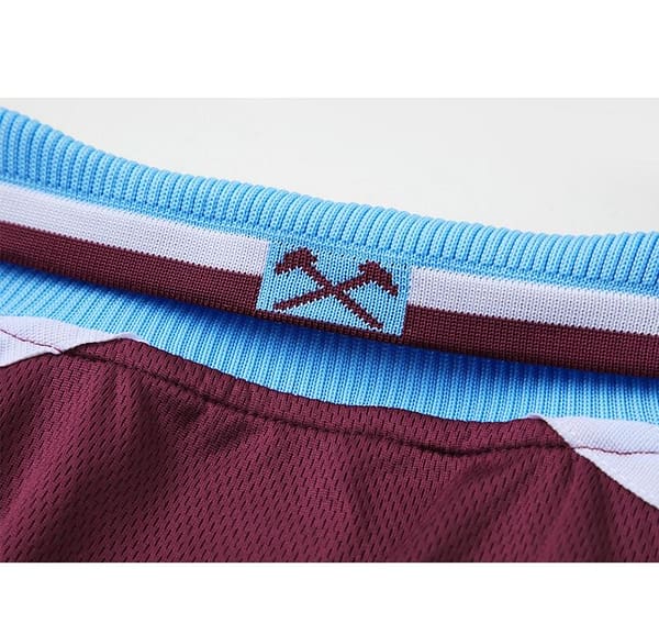 Retro 99/01West Ham United Home Jersey - Image 2