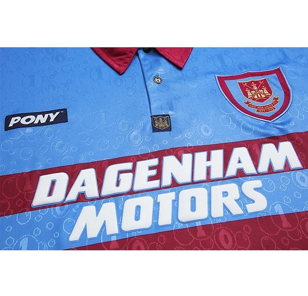 Retro 95/97 West Ham United Away Blue Jersey - Image 8
