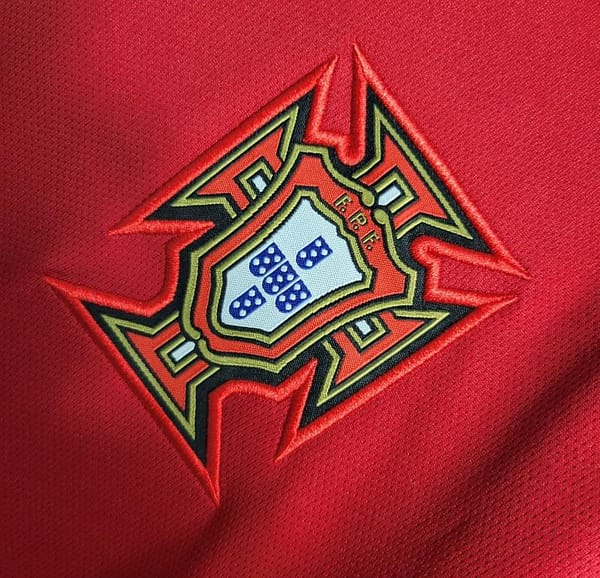 Retro 2016  Portugal Home Long Sleeve Jersey - Image 4