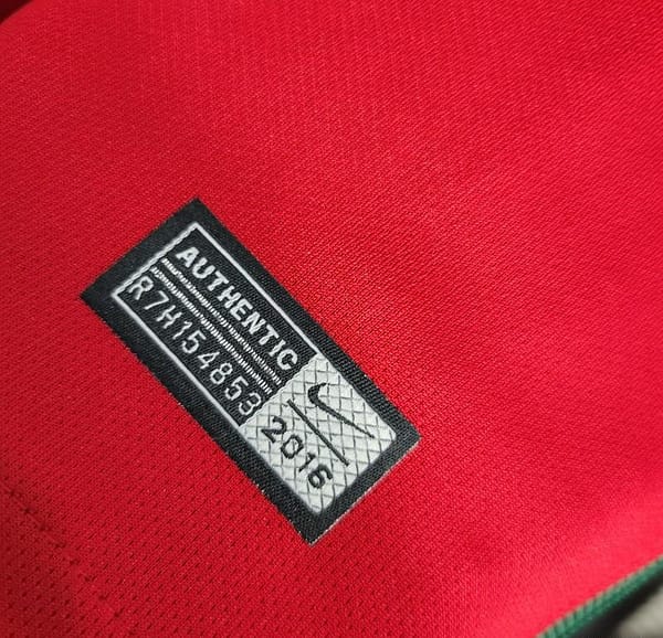 Retro 2016  Portugal Home Long Sleeve Jersey - Image 8